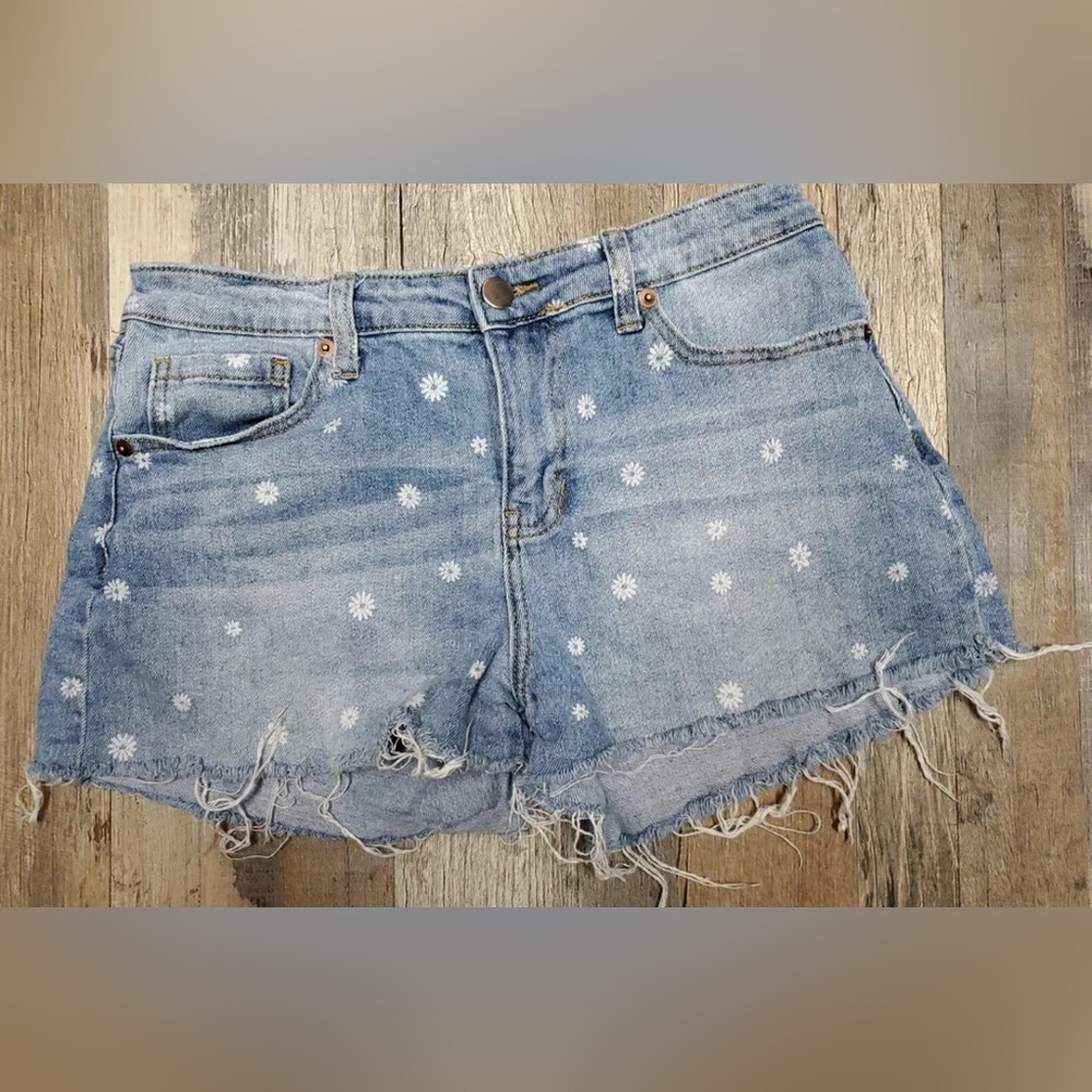 These shorts are kinda worn out but still so cute!